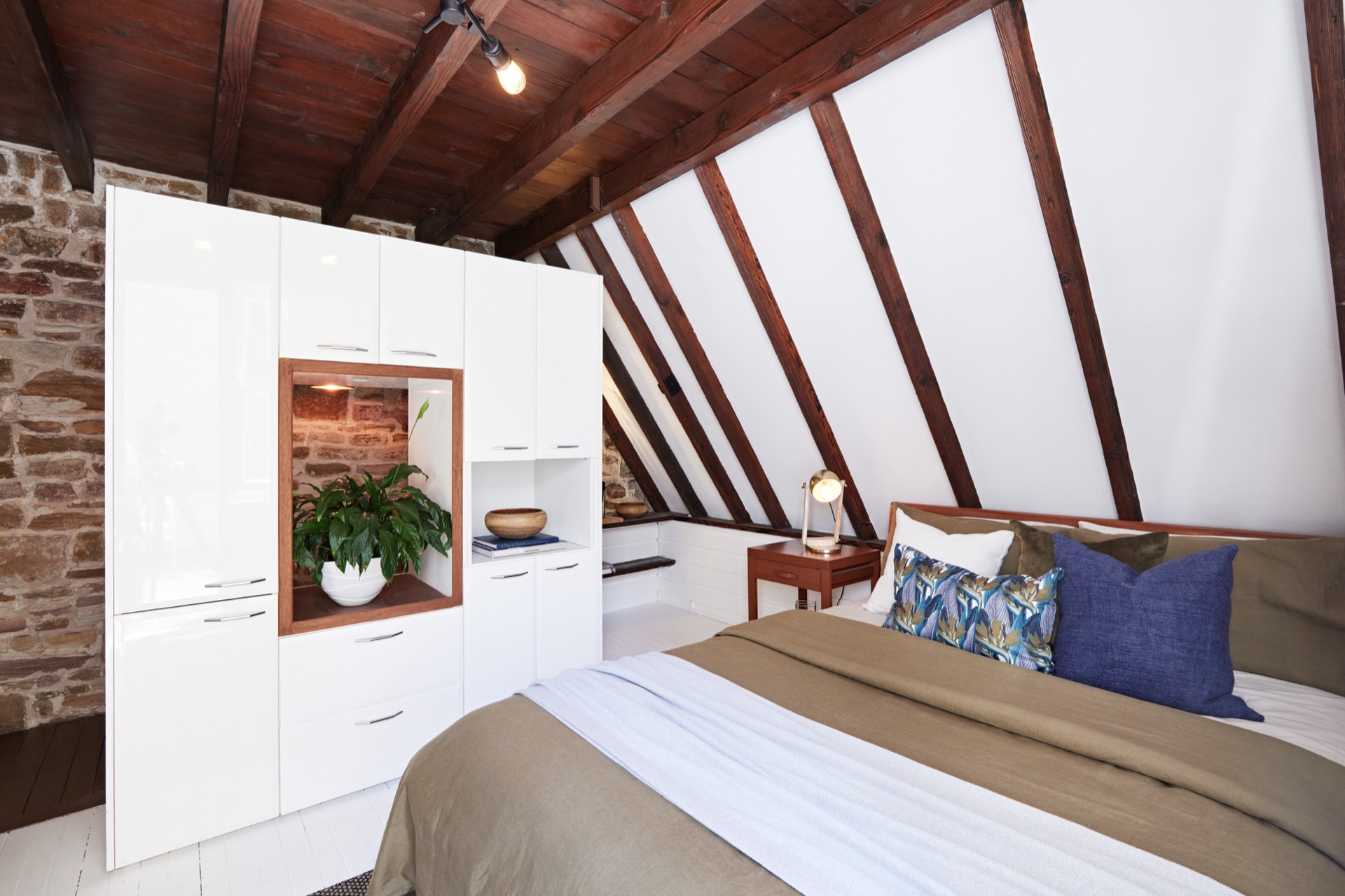 Horse Stable to House 6